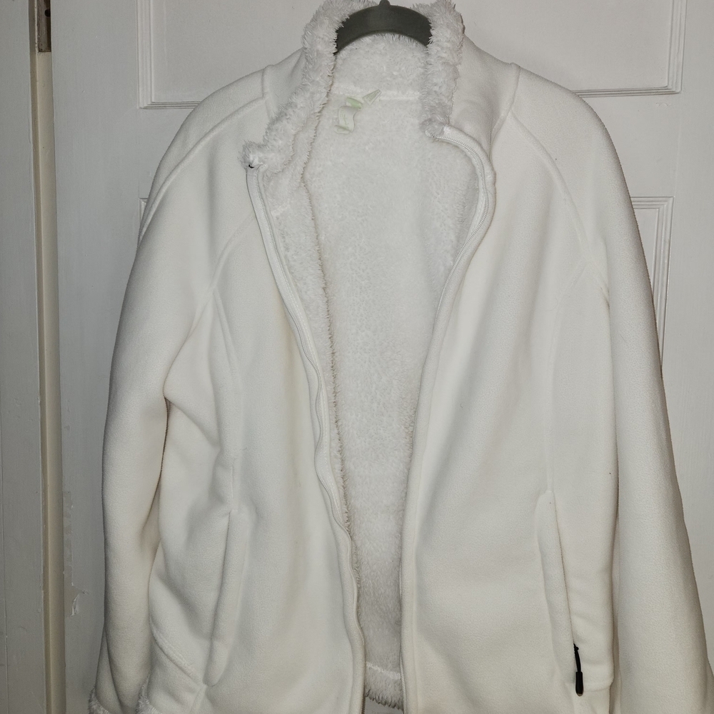 GreenTea Women's White Teddy Jacket
